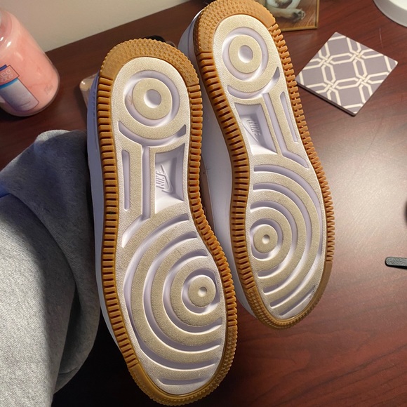 Nike Air Force 1 - Picture 9 of 10